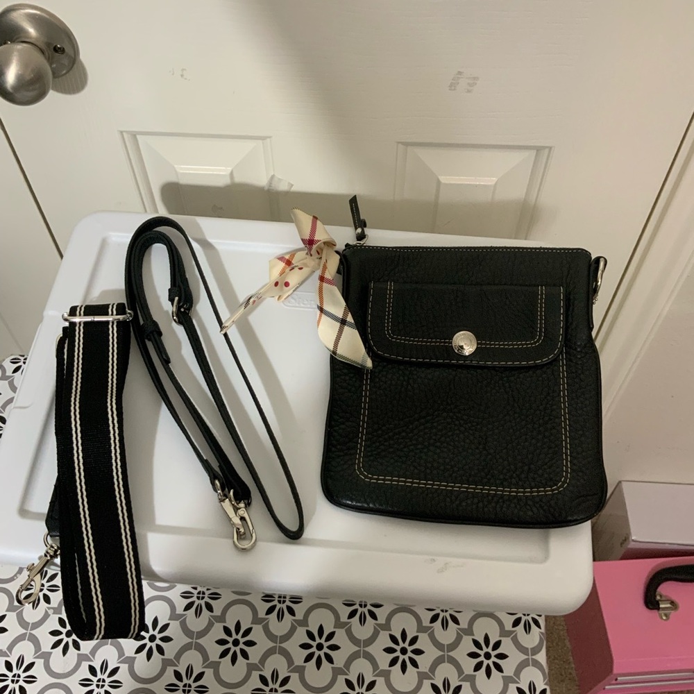 Coach Black Pebbled Leather Crossbody Bag City Purse Casual Travel Bag C…